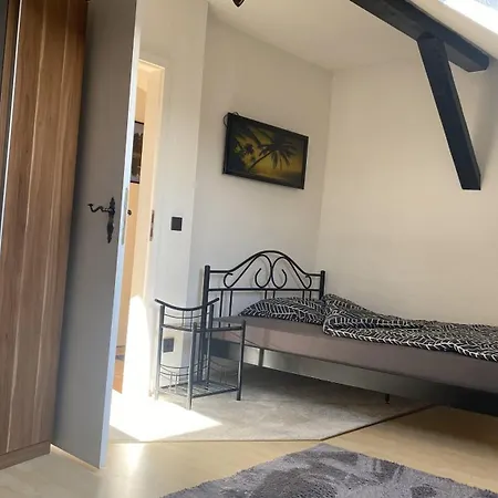 2 Nahe Galopprennbahn * Iffezheim