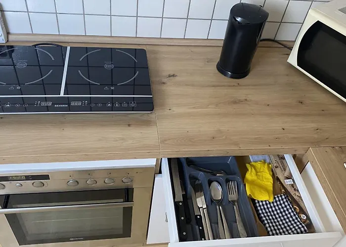 2 Nahe Galopprennbahn *